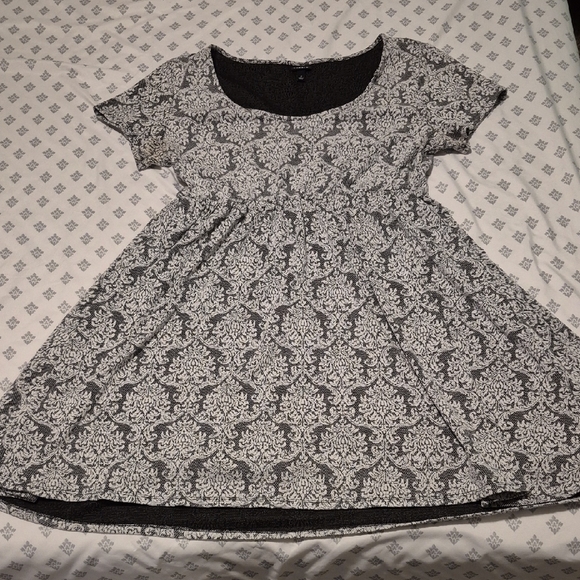 torrid Dresses & Skirts - Torrid Black and White Patterned Dress